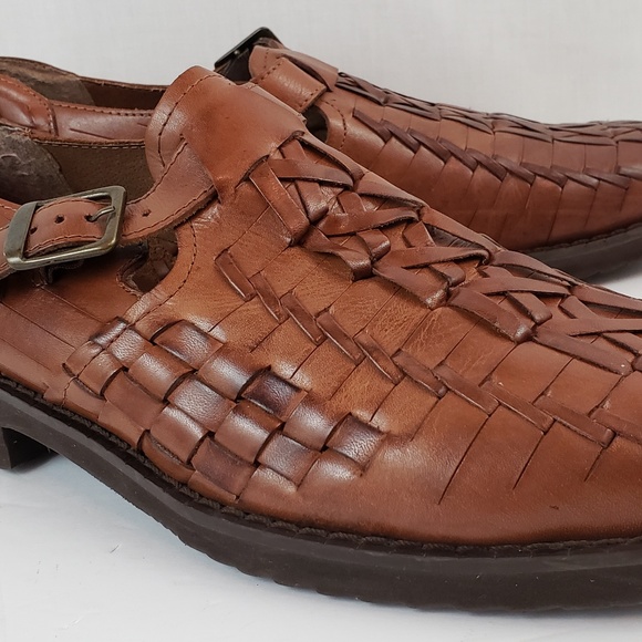GBX Men\'s Fisherman sandals size 11.5 D brown